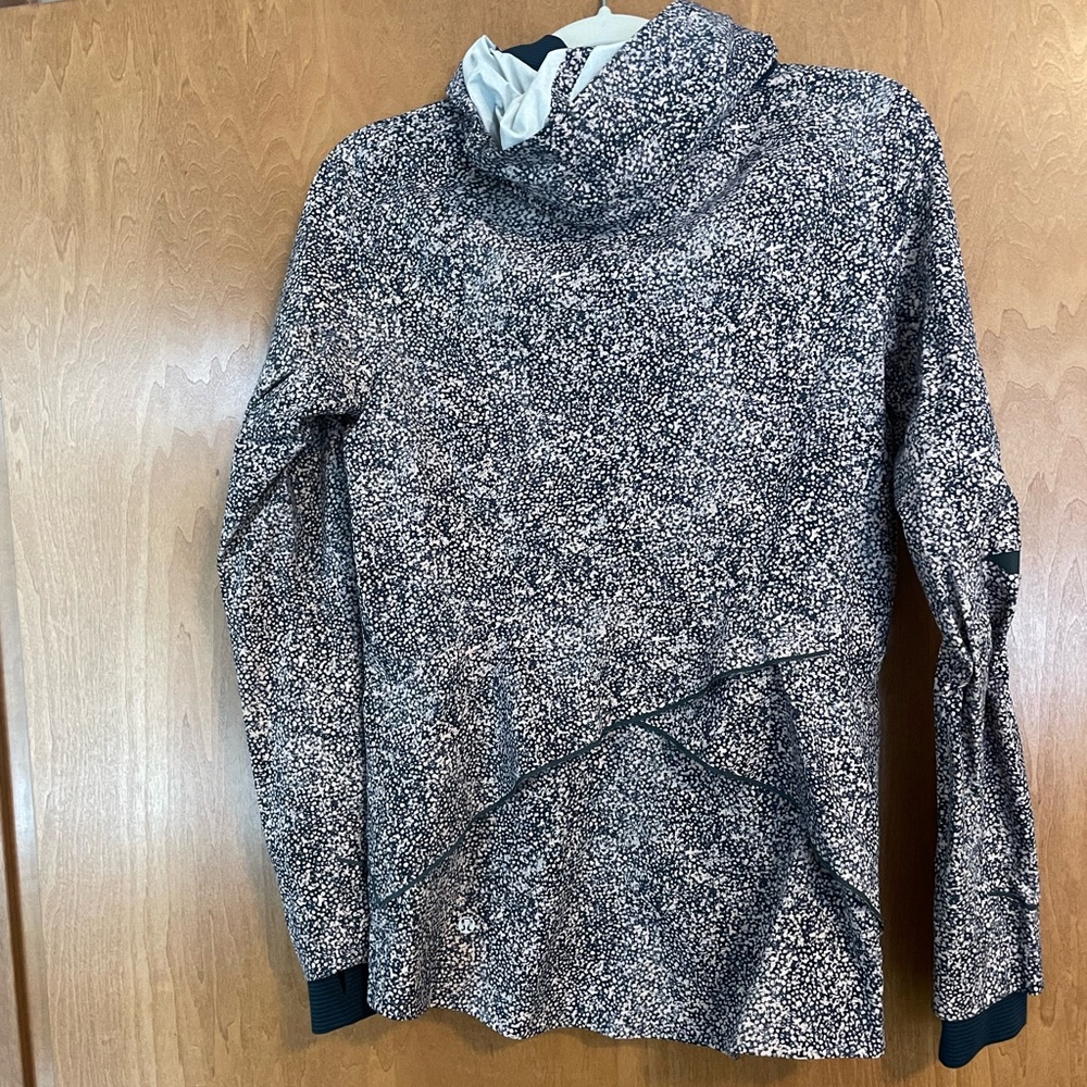 Lululemon rain jacket - Picture 2 of 2